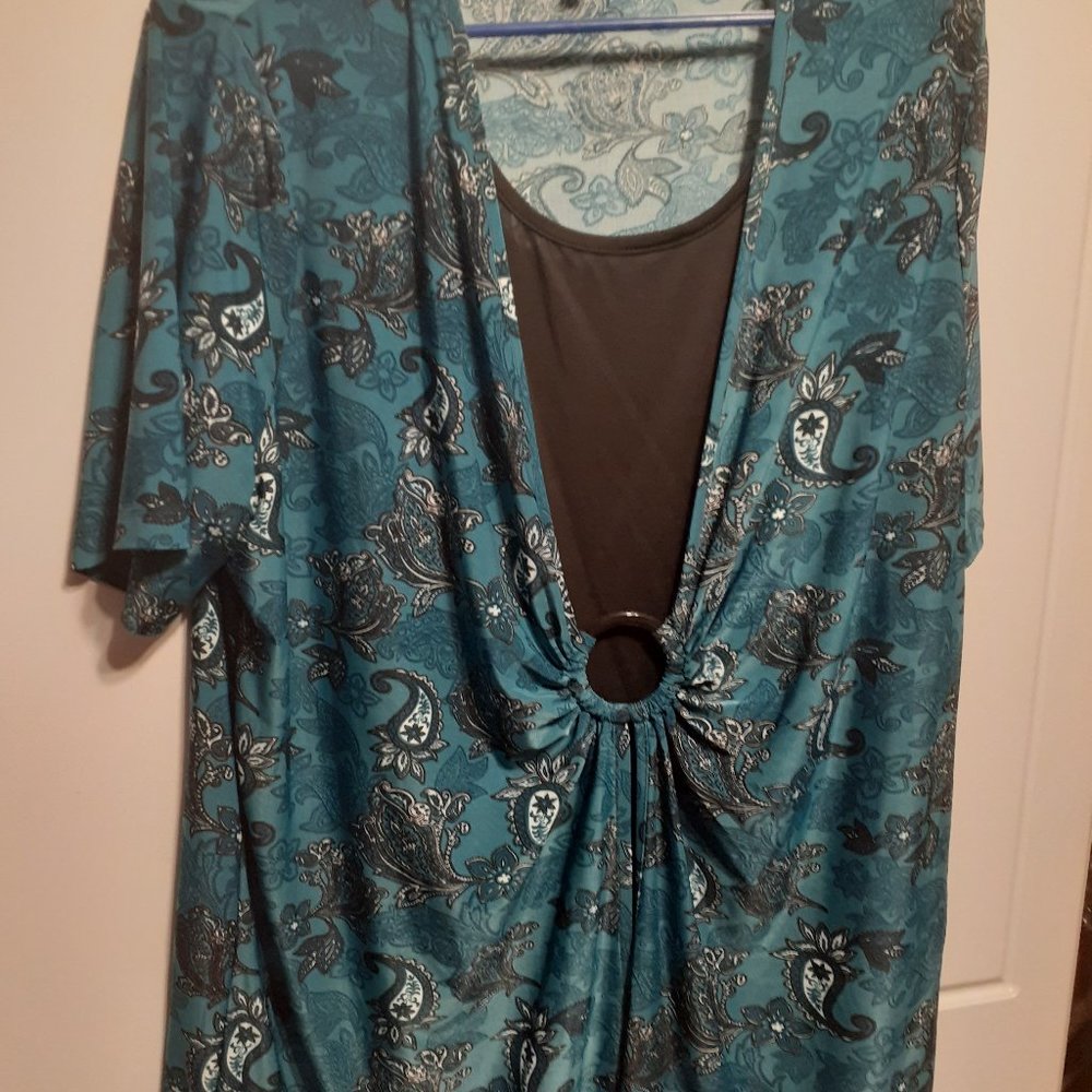 NWOT - George Classics Paisley Top